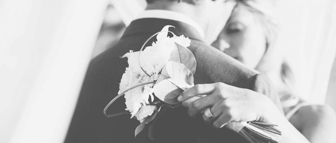 Weddings-Far-Hills-Hotel-George-Wildreness-South-Africa-wedding-couple